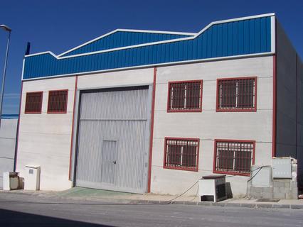 Almacén en alquiler en Dúrcal zona Marchena comercializa Inmobiliaria INMODOSMIL