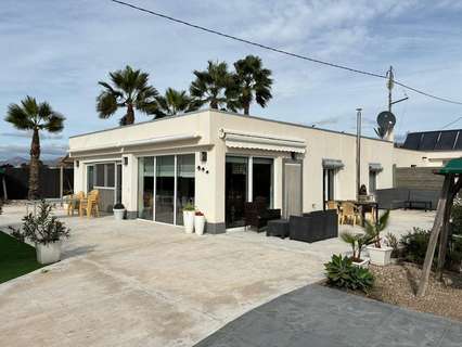 Chalet en venta en Crevillent