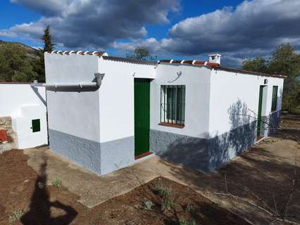 Casa en venta en Yunquera