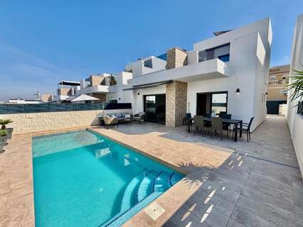 Chalet en venta en Benijófar