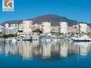 Apartamento en venta en Estepona