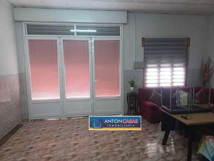 Local comercial en venta en Novelda