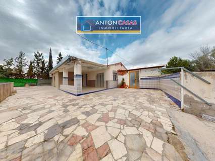 Chalet en venta en Novelda