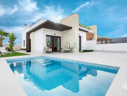 Villa en venta en Jacarilla zona Vistabella Golf