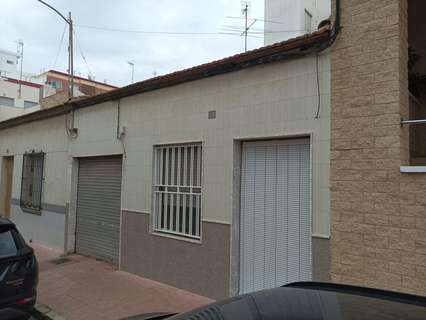 Casa en venta en Guardamar del Segura rebajada