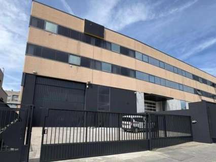 Nave industrial en alquiler en Badalona