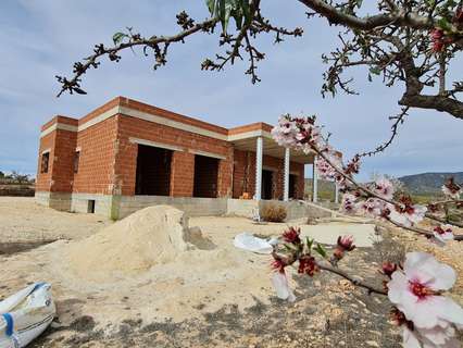 Casa en venta en El Pinós/Pinoso