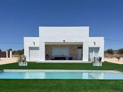 Casa en venta en El Pinós/Pinoso