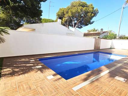 Casa en venta en Orihuela zona Cabo Roig rebajada