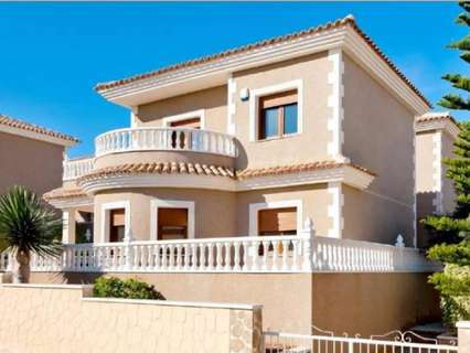 Villa en venta en Torrevieja Los Altos