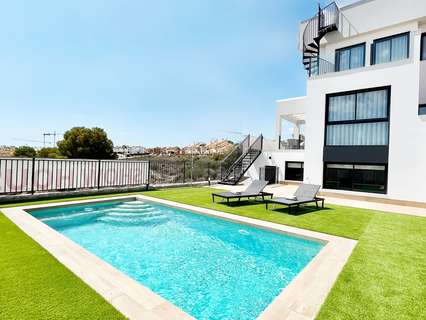 Villa en venta en Algorfa zona La Finca Golf Resort