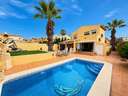 Villa en venta en Orihuela zona Orihuela-Costa