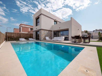 Villa en venta en Algorfa zona La Finca Golf Resort