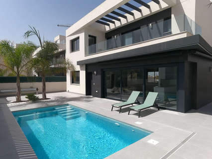 Villa en venta en Algorfa zona La Finca Golf Resort