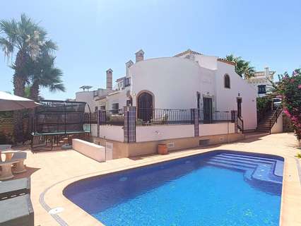 Villa en venta en Algorfa zona La Finca Golf Resort