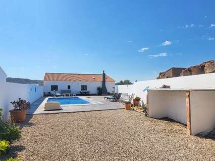 Villa en venta en Caudete zona Caudete