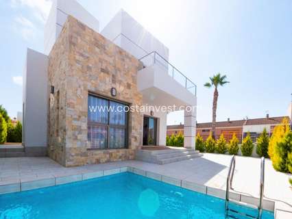 Villa en venta en Los Alcázares rebajada