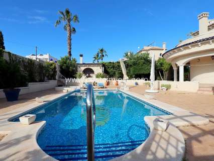 Villa en venta en Orihuela zona Orihuela-Costa, rebajada