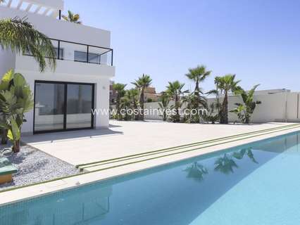 Villa en venta en Elche/Elx La Marina