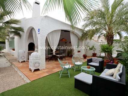 Villa en venta en Orihuela zona Dehesa de Campoamor