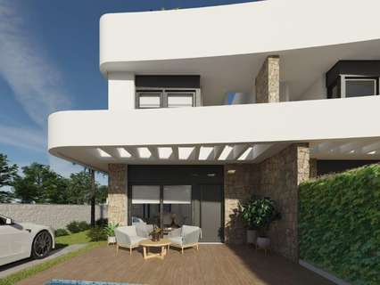 Villa en venta en Los Montesinos zona La Herrada