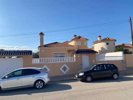 Villa en venta en Torrevieja zona San Luis, rebajada