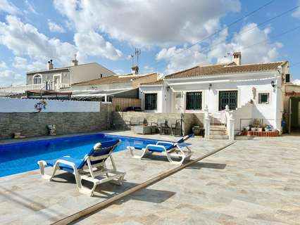 Villa en venta en Torrevieja zona La Siesta