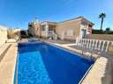 Villa en venta en Torrevieja zona El Chaparral