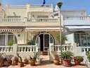 Casa en venta en Torrevieja zona La Siesta