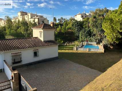 Chalet en venta en Benalmádena