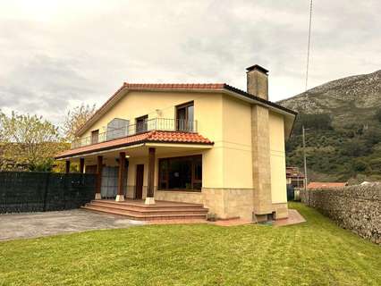 Chalet en venta en San Felices de Buelna