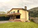 Chalet en venta en San Felices de Buelna