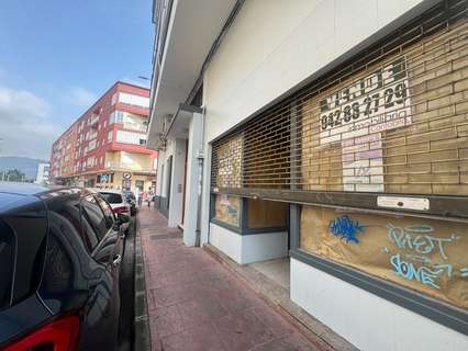 Local comercial en venta en Los Corrales de Buelna