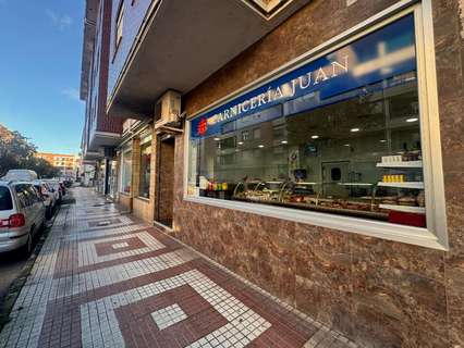 Local comercial en venta en Los Corrales de Buelna