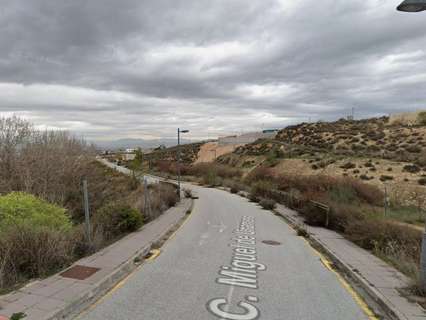 Parcela rústica en venta en La Zubia