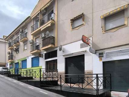 Local comercial en venta en La Zubia