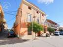 Edificio en venta en Garriguella