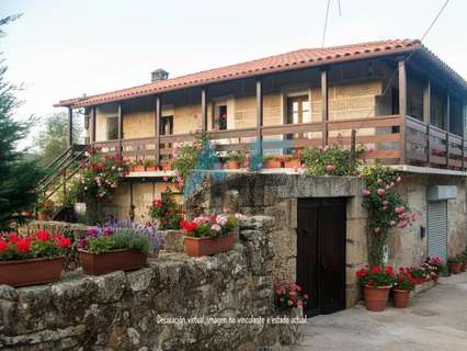 Casa rústica en venta en Toén