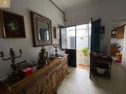 Casa en venta en Sanlúcar la Mayor, rebajada