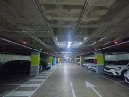 Plaza de parking en venta en Sevilla