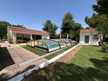 Chalet en venta en Carmona