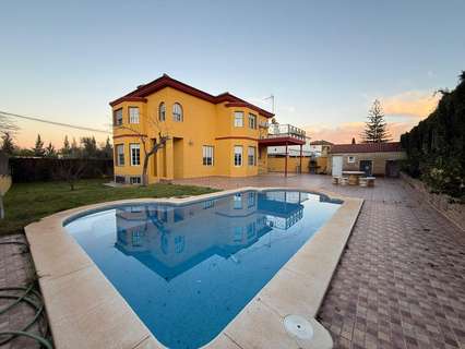 Chalet en venta en Bollullos de la Mitación