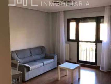 Piso en alquiler en Salamanca zona Zurguen