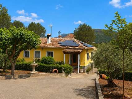 Chalet en venta en Simat de la Valldigna