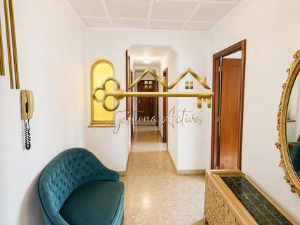 Piso en venta en Oliva
