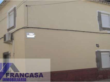 Casa en venta en Herencia, rebajada