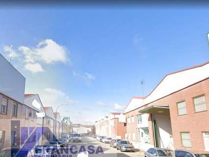 Nave industrial en venta en Villares de la Reina