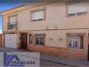 Casa en venta en Villafranca de los Caballeros zona ZONA NORESTE RELATIVAMENTE CERCA DEL POLIDEPORTIVO rebajada