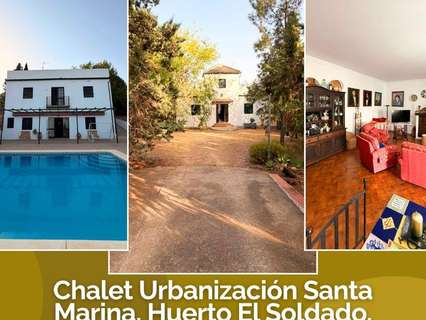 Chalet en venta en Carmona