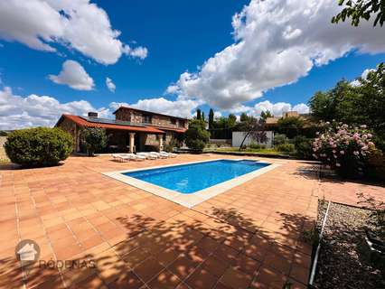 Villa en venta en Colmenar de Oreja zona Urbanización Los Vallejos